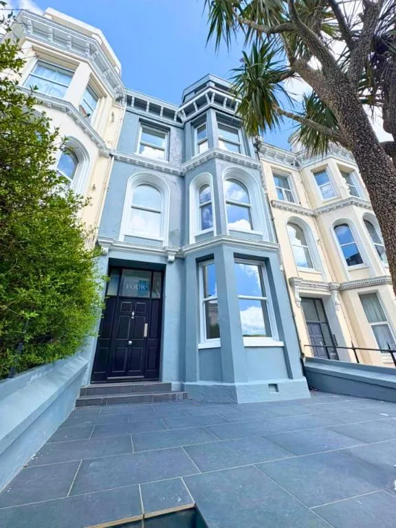 34 Peel Road