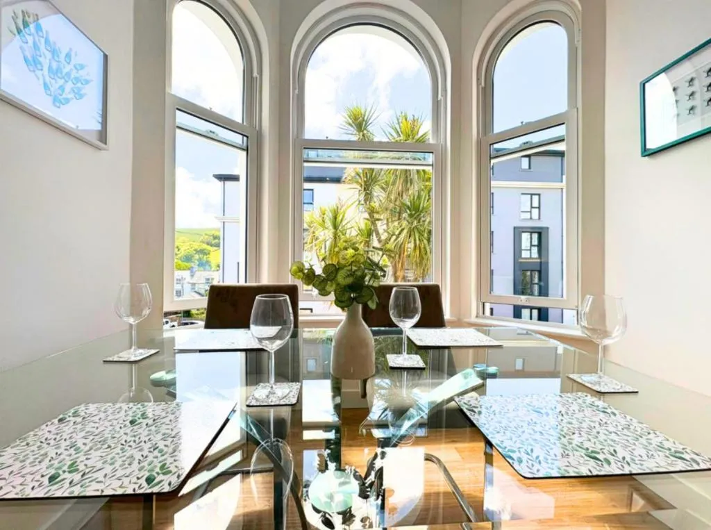 34 Peel Road - Photo 2
