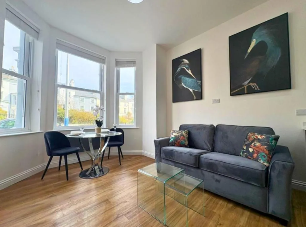 8 Clifton Terrace - Photo 3