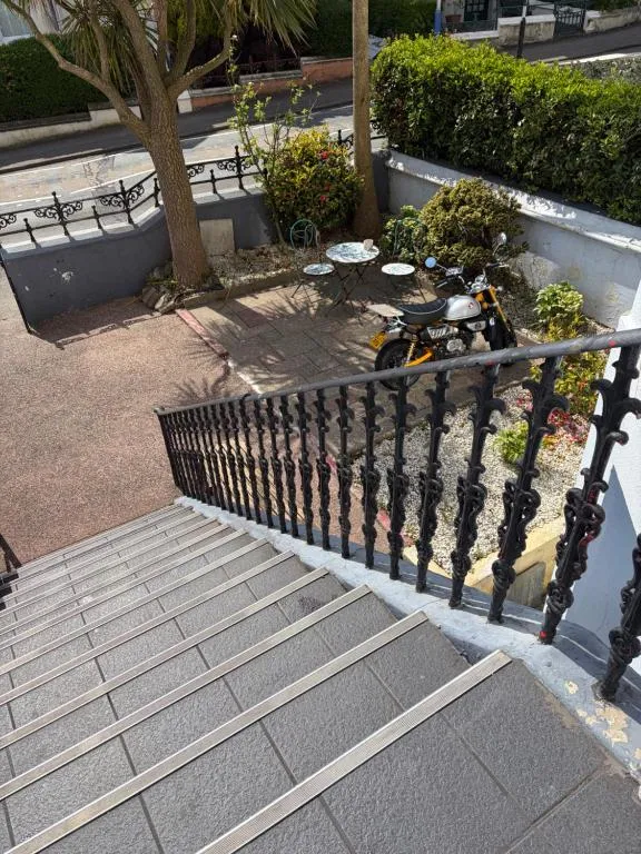 Adelphi Guest House - Photo 5