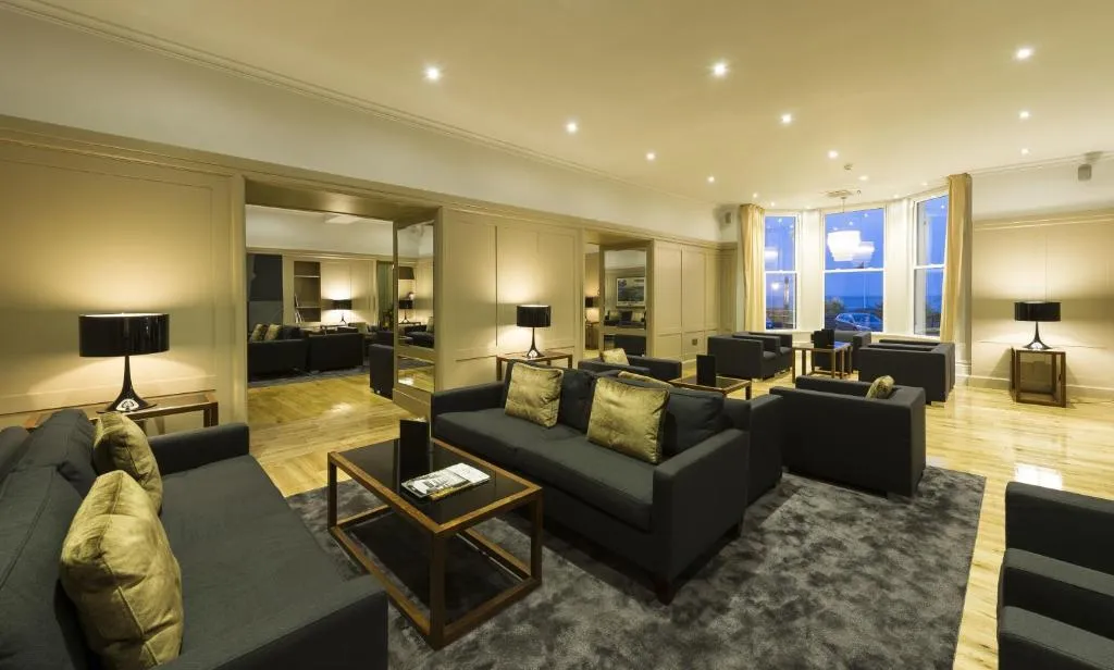 Claremont Hotel - Photo 2