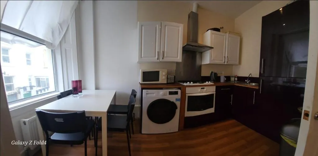 Flat 2 Douglas Head Road - Photo 2