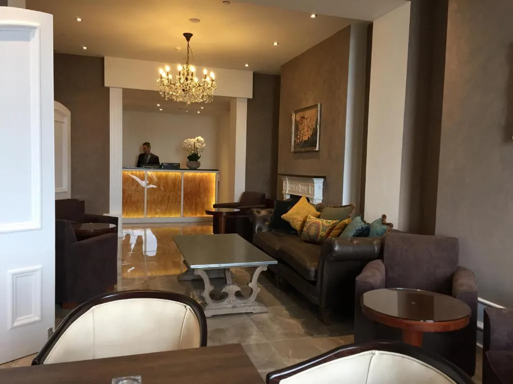 Halvard Hotel - Photo 2