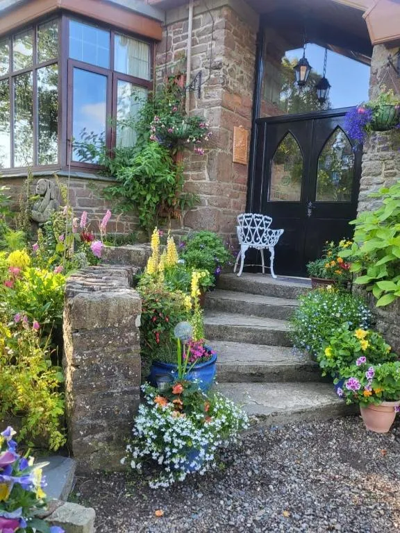 Langtoft Manor - Photo 4