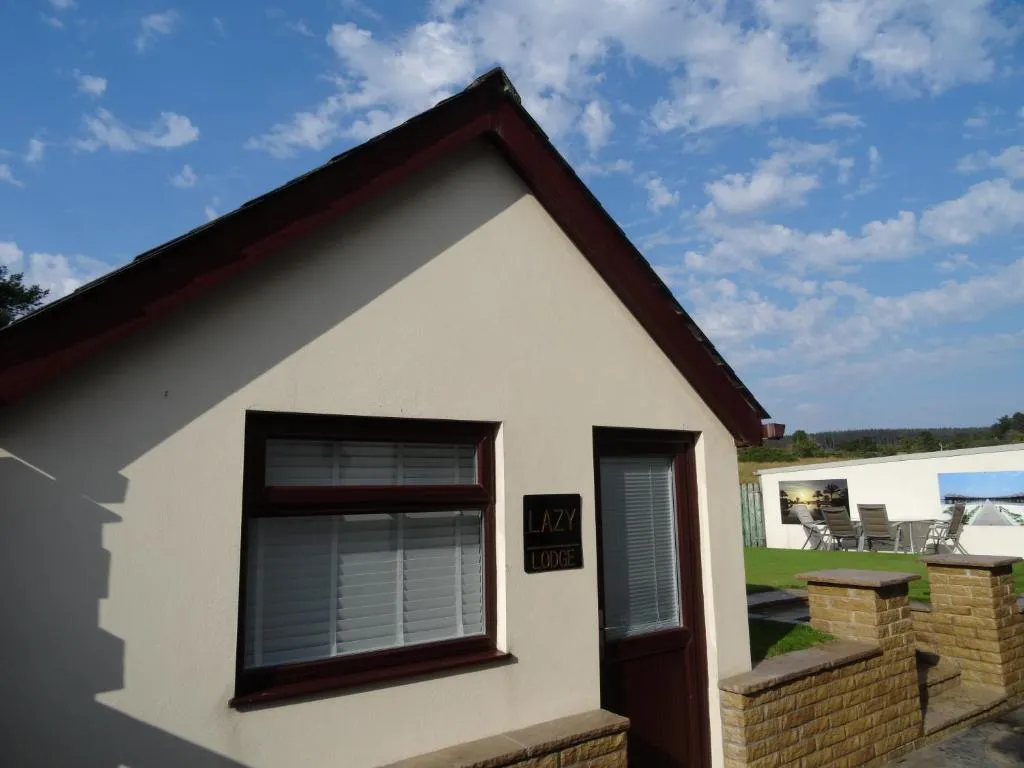 Lazy Lodge - Photo 3