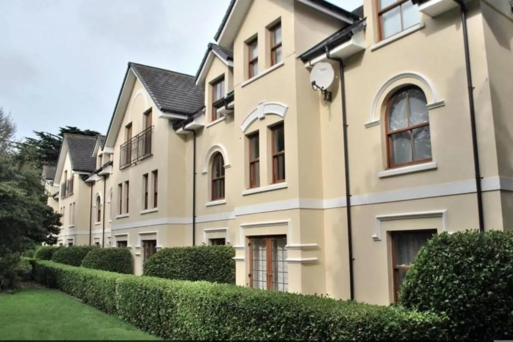 The Elms Apartments - Photo 4