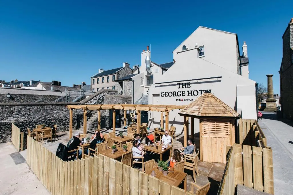 The George - Castletown Isle of Man - Photo 2
