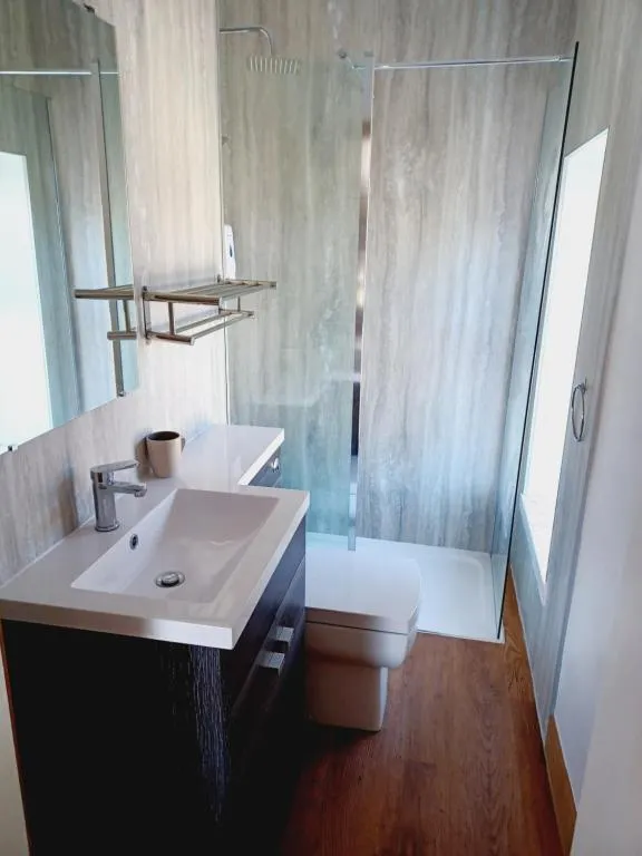 Voyage Hostel - Beds & Ensuite Family Rooms with shared kitchen - Photo 5